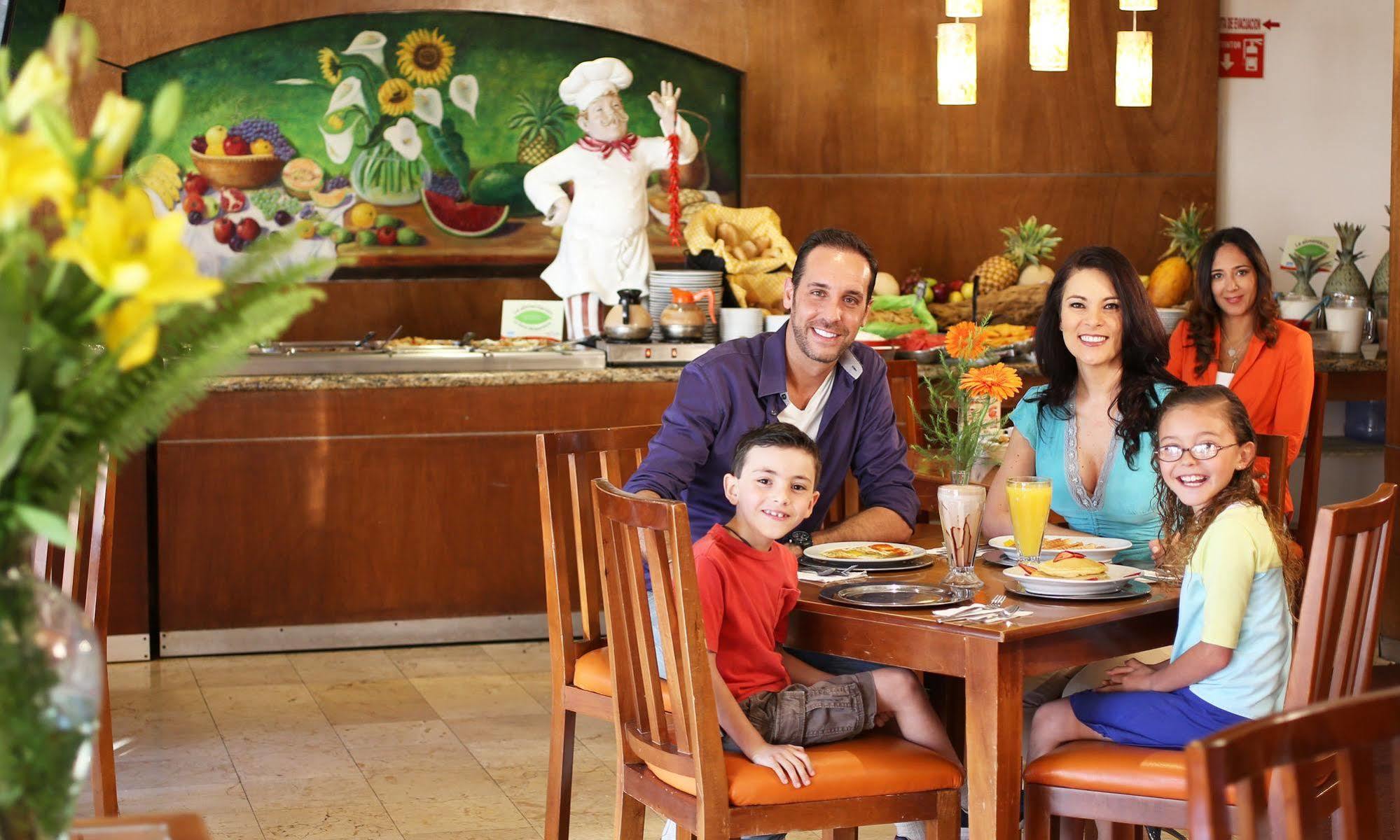Hotel Emily Pachuca Εξωτερικό φωτογραφία